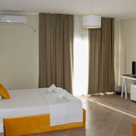Sunrise Hotel Sarande